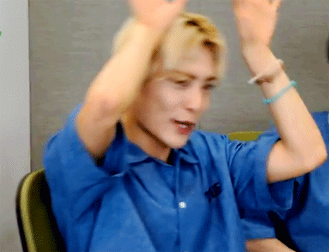 Junhee doing aegyo